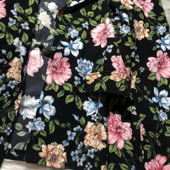 Forever 21 Plus Black & Multicolor Floral Kimono - Picture 6 of 7